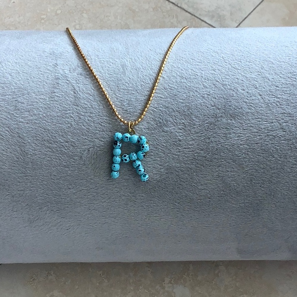 Turquoise beaded R necklace